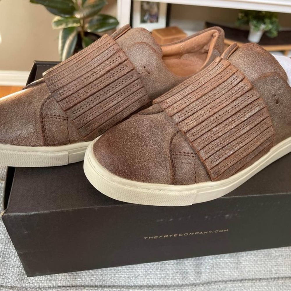 Frye Women’s Slip-on Ivy Gore 5.5